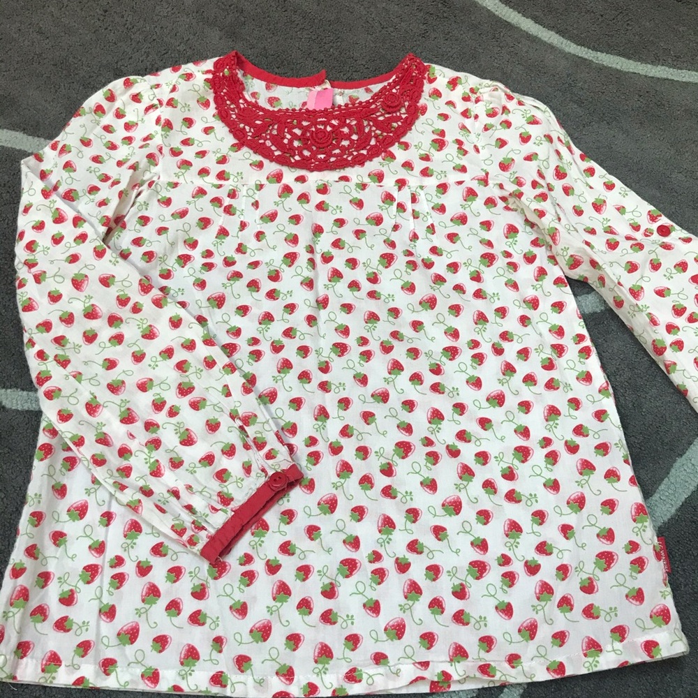 Strawberry top